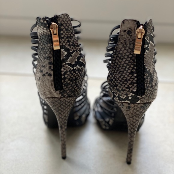 Women heels - Picture 7 of 8